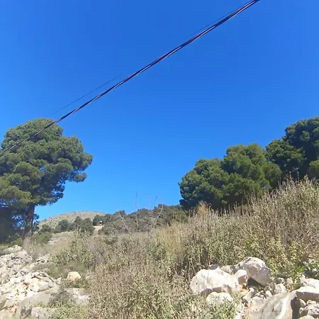 Mino's House Rent بيت ضيافة ساراندا